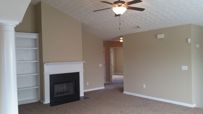 Building Photo - Coming Soon (2/24/26) Amazing 5 Bedroom Home for Lease