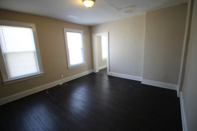 Foto del edificio - 2 bedroom town-home in Milo-Grogan Neighbo...
