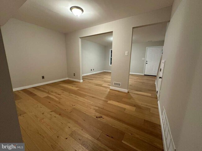 Foto del edificio - 5 Woodmill Dr