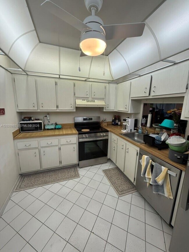 Foto del edificio - 1810 SW 81st Ave