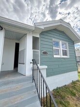 Building Photo - 1332 S 3rd Ave