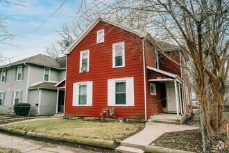 Building Photo - 1805 Morton St