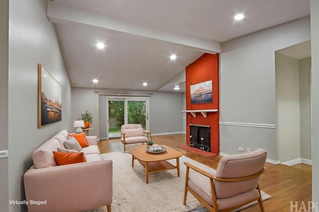 Foto del edificio - 1540 N Pepper Tree Dr