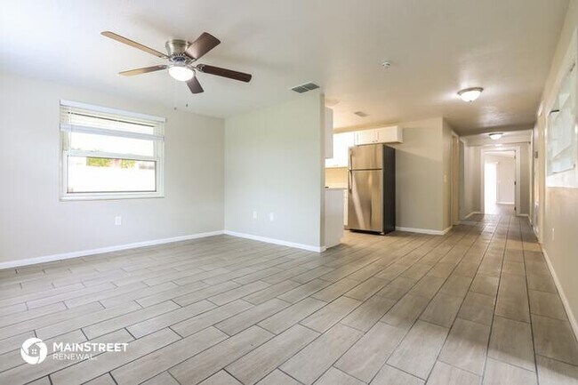 Foto del edificio - 4825 Camphor Ave, Sarasota, FL 34231