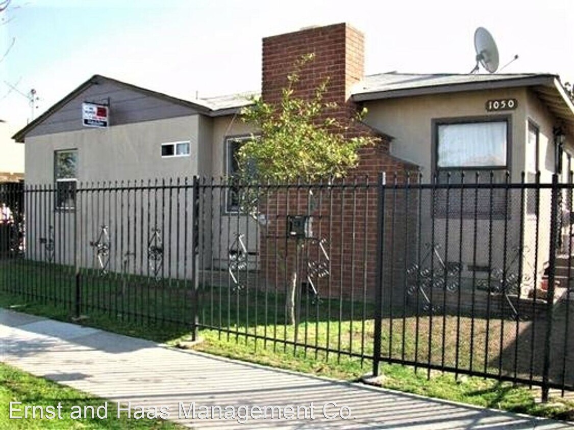 Primary Photo - 1050 Cerritos Ave