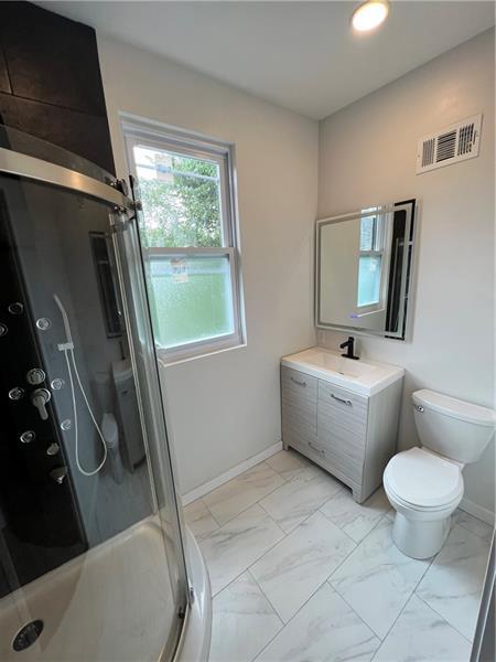 Foto del edificio - 119 Johnston Ave