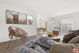 Building Photo - 3707 S Canfield Ave