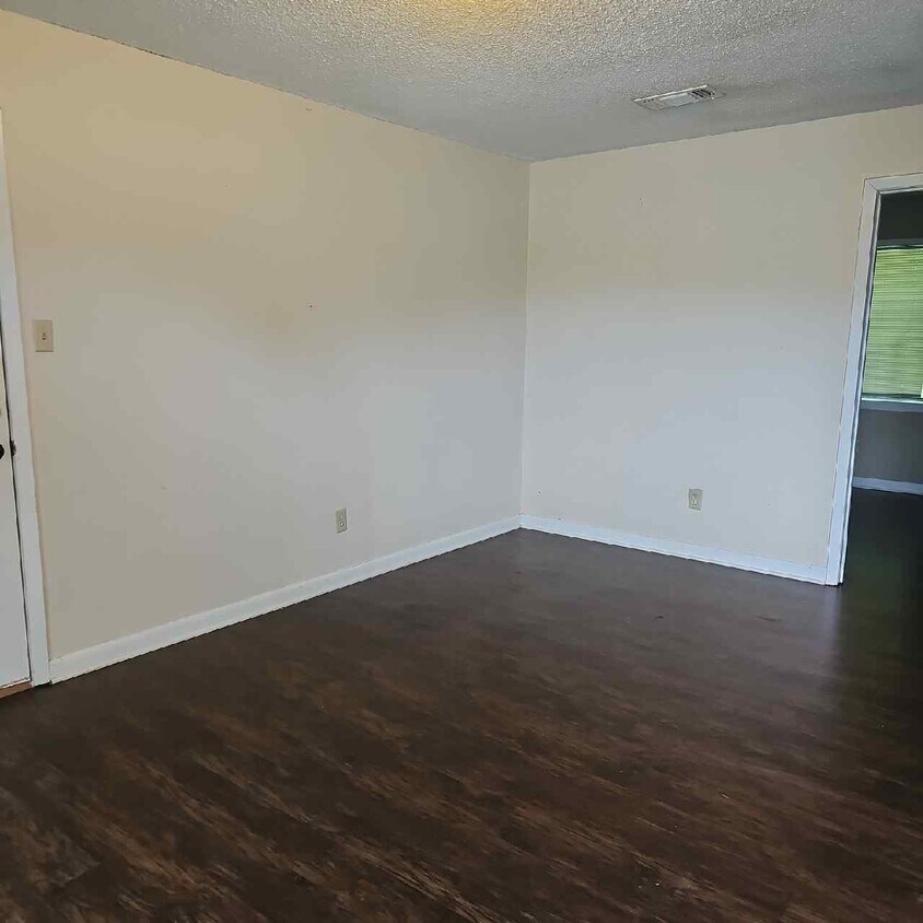 Foto principal - 3022 Paul Ave
