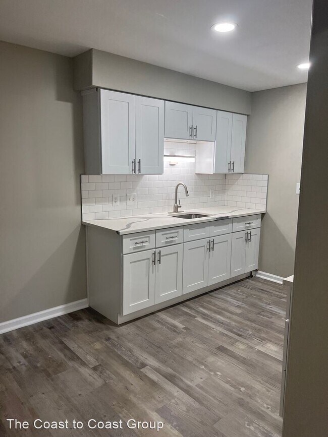 Building Photo - 2 br, 2 bath House - 501 University - 103