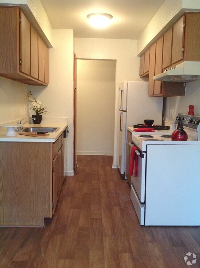 Apartments near Beaumont Hospital Farmington Hills in Farmington