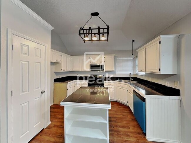 Foto del edificio - $2100! Beautiful 3 bed 2 bath home in KELLER! READY TO TOUR NOW