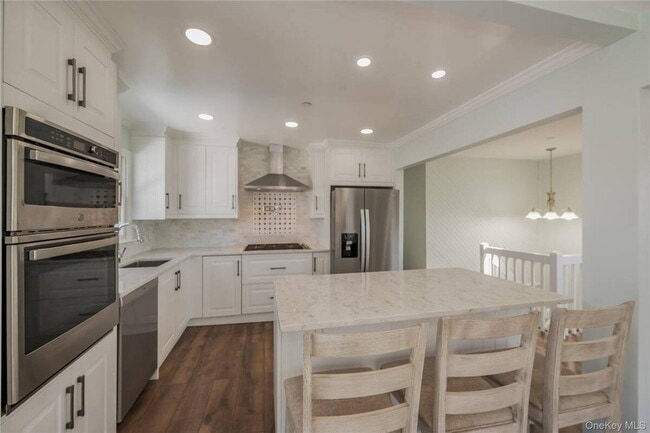 Photo - 869 Beach St House