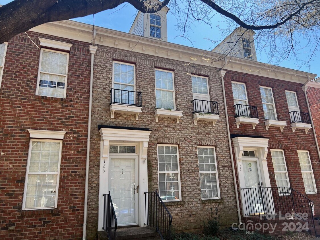 Primary Photo - 125 Singleton Rd