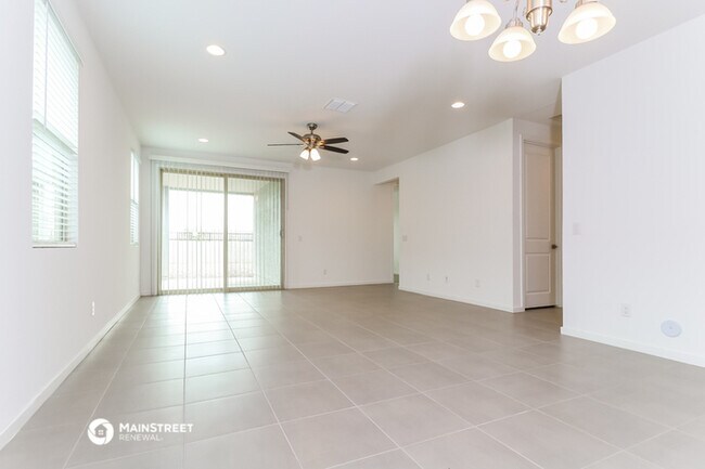 Foto del edificio - 10928 S 55th Ln