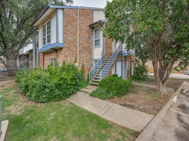 Foto del edificio - 1603 Marsh Ln