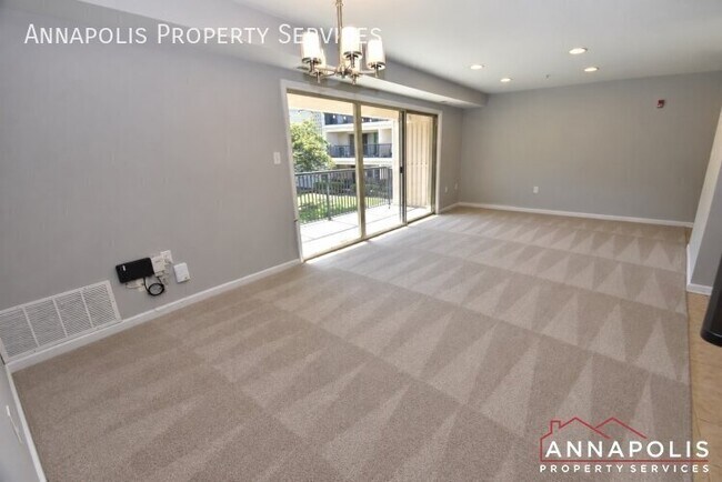 Foto del edificio - 1002 Primrose Rd