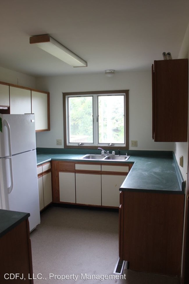 Building Photo - 3182 Shellers Bnd