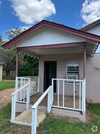 Building Photo - 1104 S McKinley St