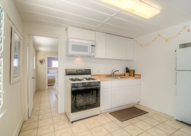 Building Photo - 918 E Oceanfront