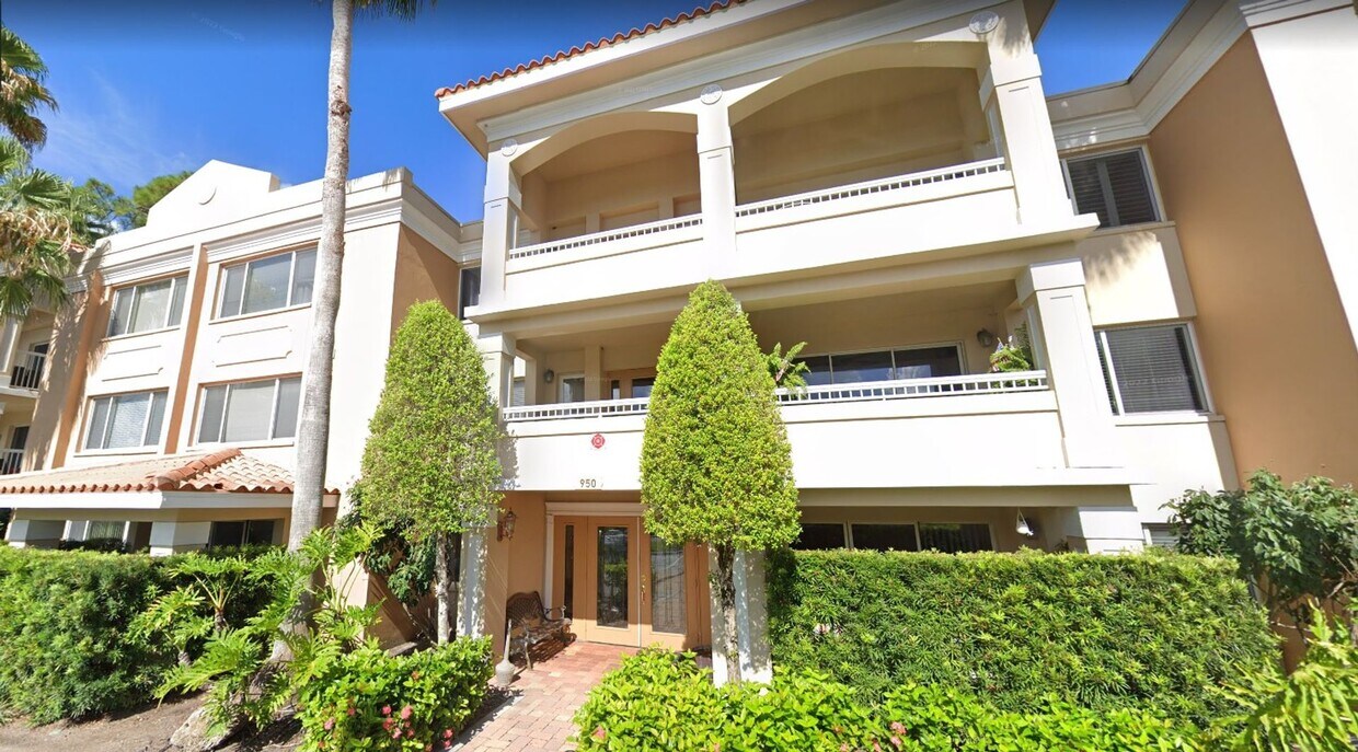 Primary Photo - 2/2 Dunedin Condo
