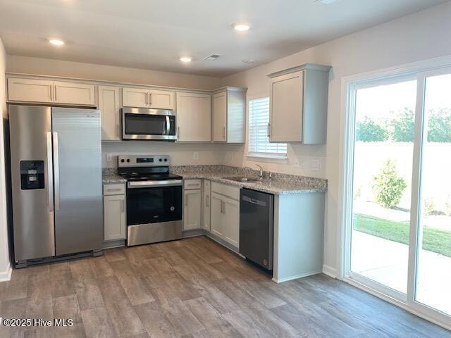 Building Photo - 4119 Laurel Rdg Dr