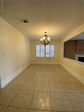 Building Photo - 8111 Cimarron Meadows Way