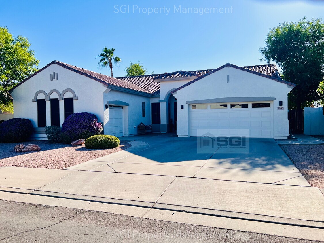 Primary Photo - 6660 S Nash Way