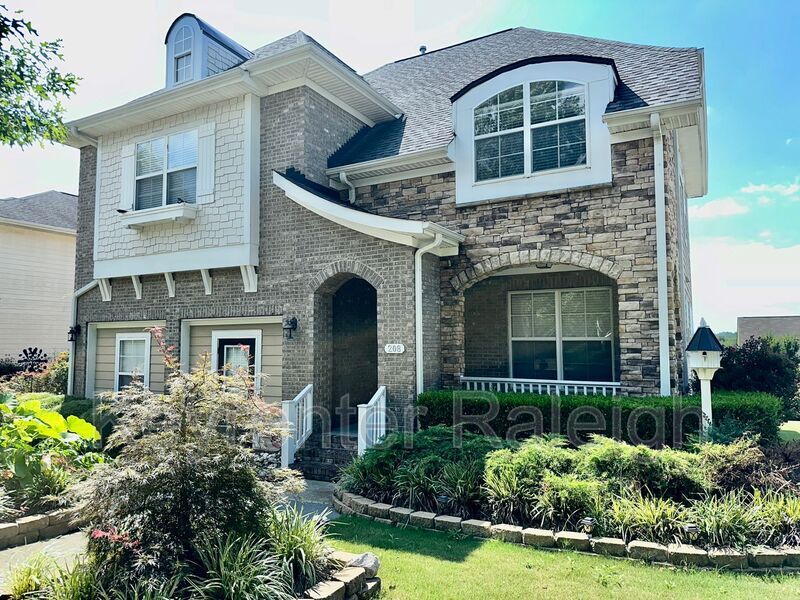 Foto principal - 208 Austin View Blvd