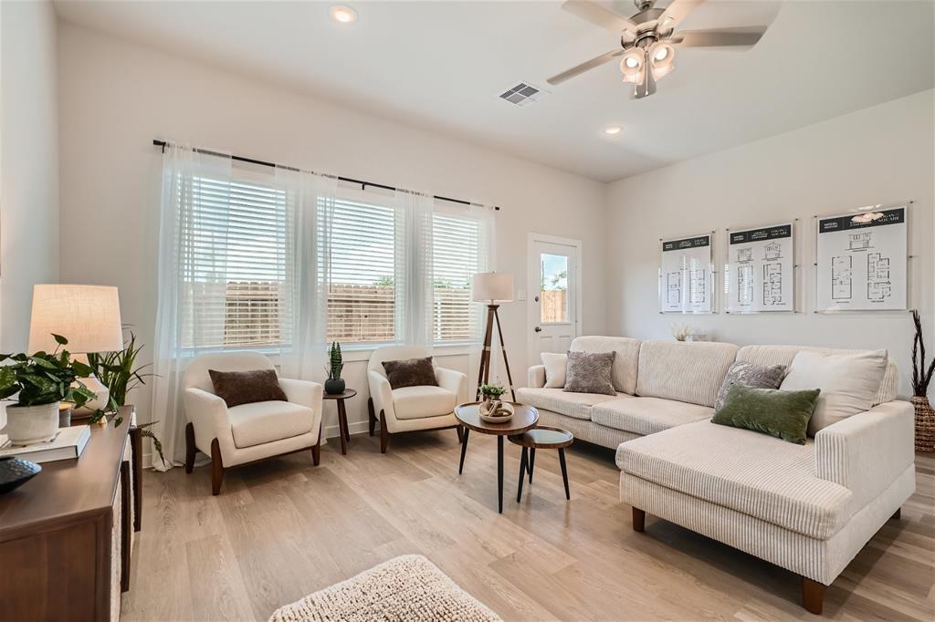 Foto principal - 6407 Pne Hts Dr