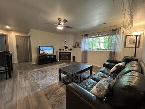 Building Photo - 3505 Fallon St