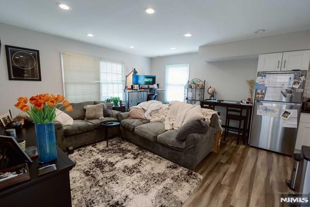 Foto del edificio - 295 Park Ave