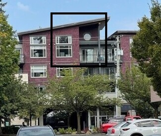 Building Photo - 844 Goldstream Ave