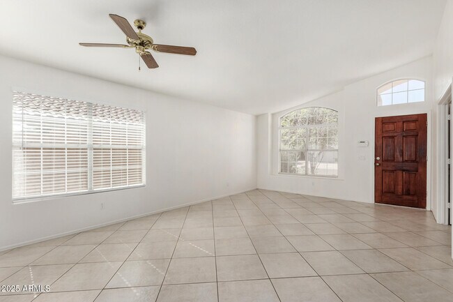 Foto del edificio - 1580 W Springfield Way