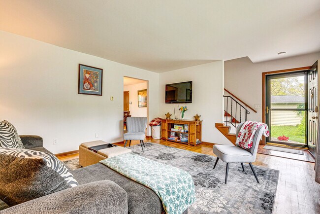 Foto del edificio - 219-221 East North Street-SI ID1602726P