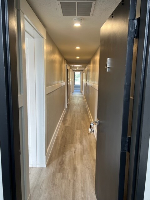 Foto principal - 319 N Beatty St