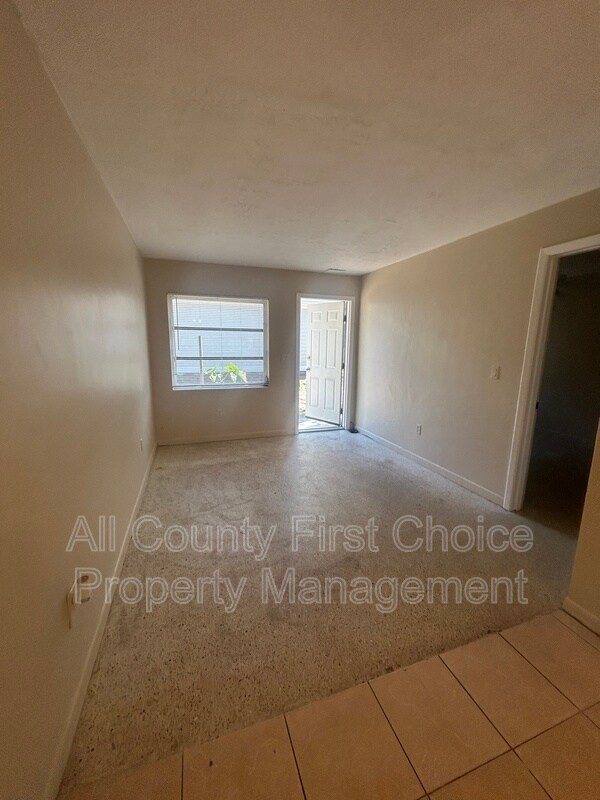 Foto del edificio - 1530 Carmel Ave
