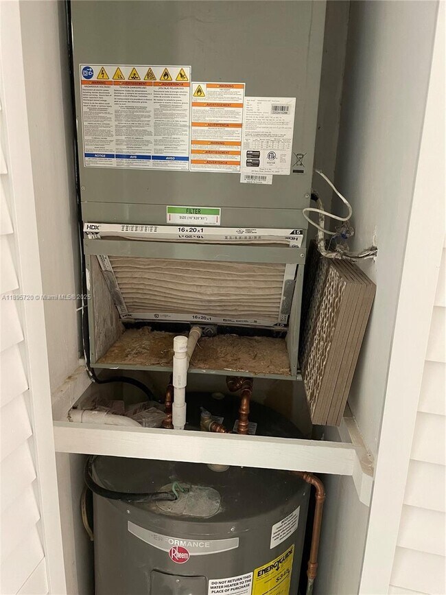 Foto del edificio - 8550 SW 149th Ave