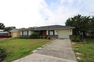 Building Photo - 21 Sandalwood Dr