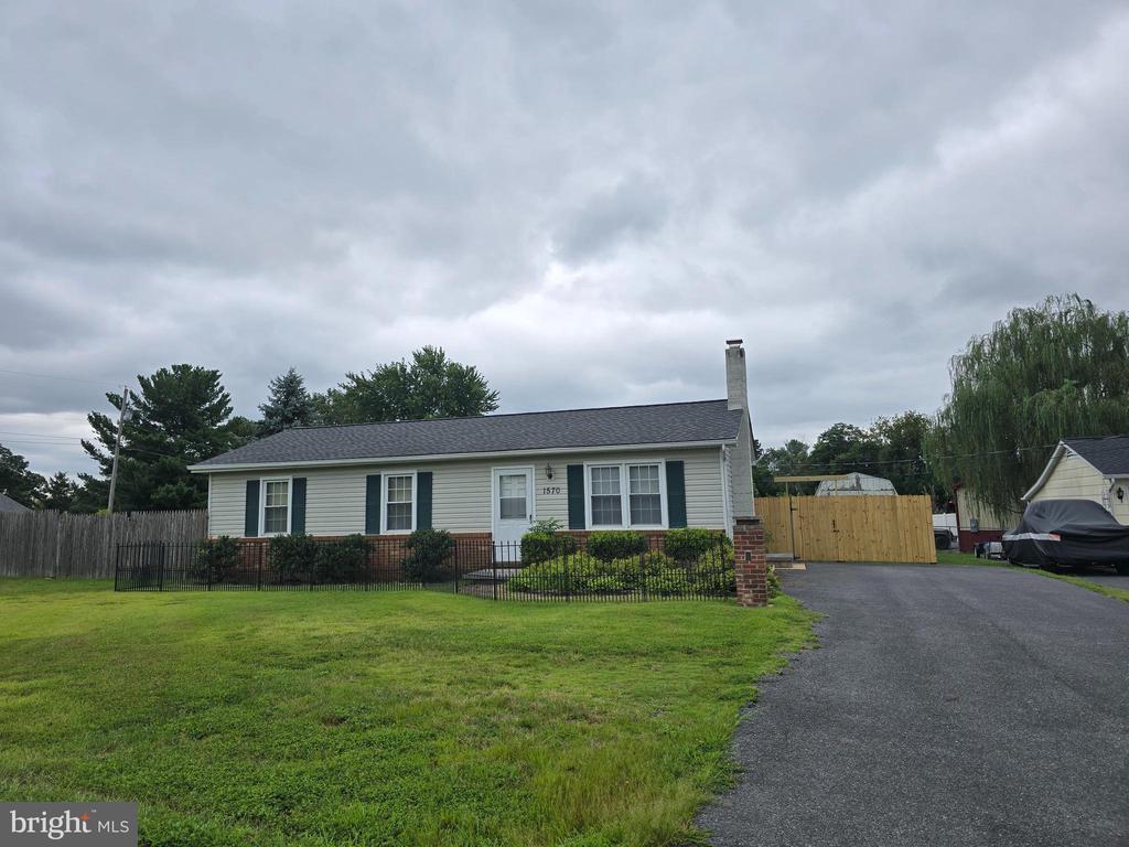 Foto principal - 1570 Senseny Rd