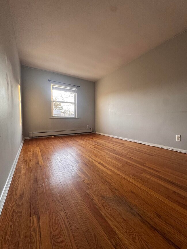 Foto del edificio - 5 Towers St