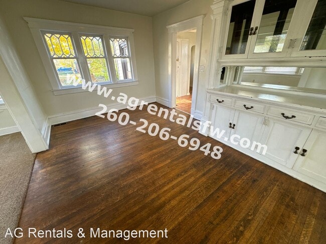 Building Photo - 3 br, 1 bath House - 1903 Sheridan Rd