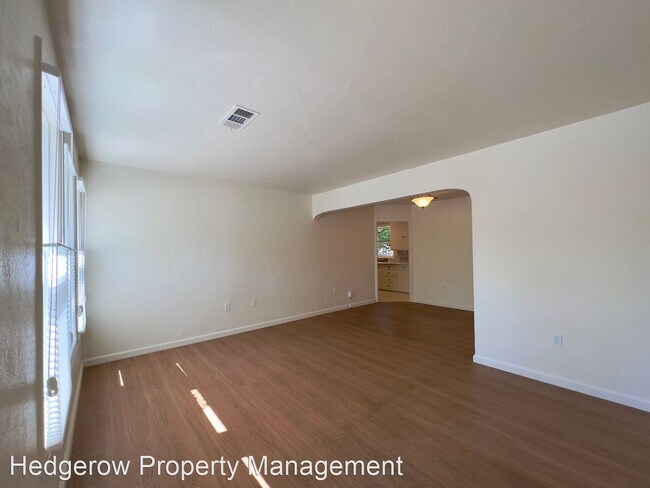Building Photo - 2 br, 1 bath House - 1445 East Avenue
