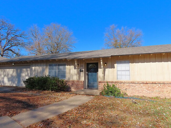 Foto del edificio - Lovely 3 Bedroom, 2 Bath House in Tyler!