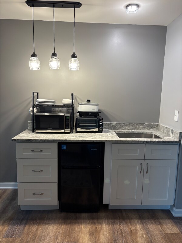 Foto del edificio - 9999 Cherryknoll Ct