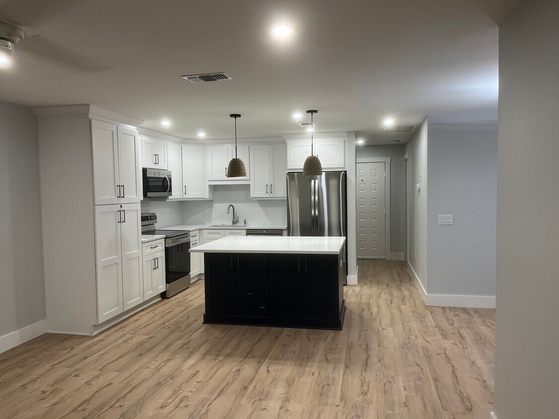 Photo - 662 Yardarm Dr (Apollo Beach, FL)