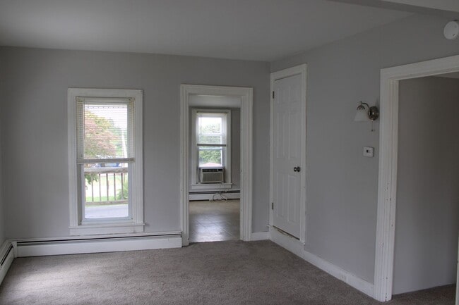 Building Photo - 246 W Main St, 2nd Fl, Dallastown PA 17313
