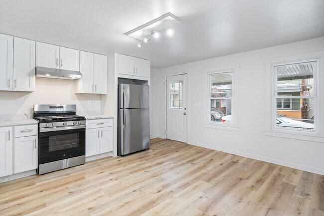 Foto del edificio - 2321 Spring St