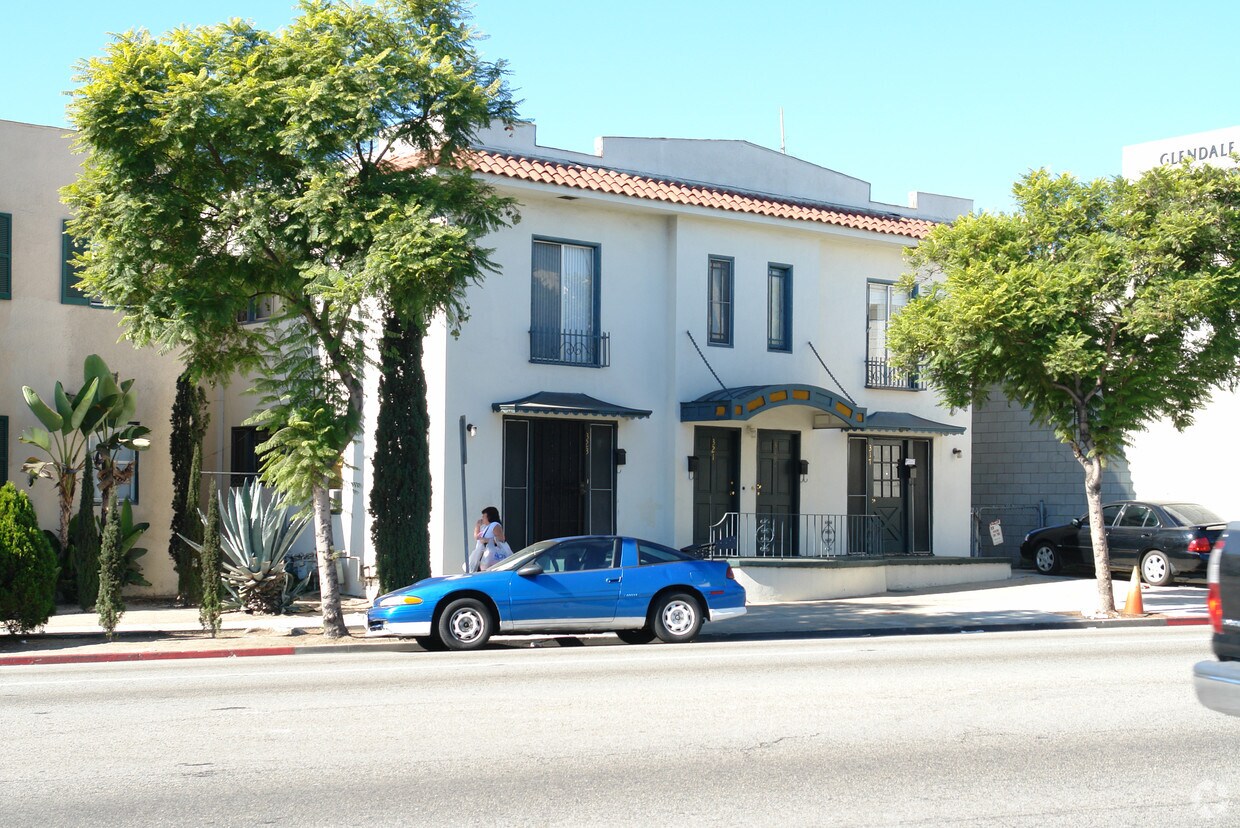 Primary Photo - 317 S Glendale Ave
