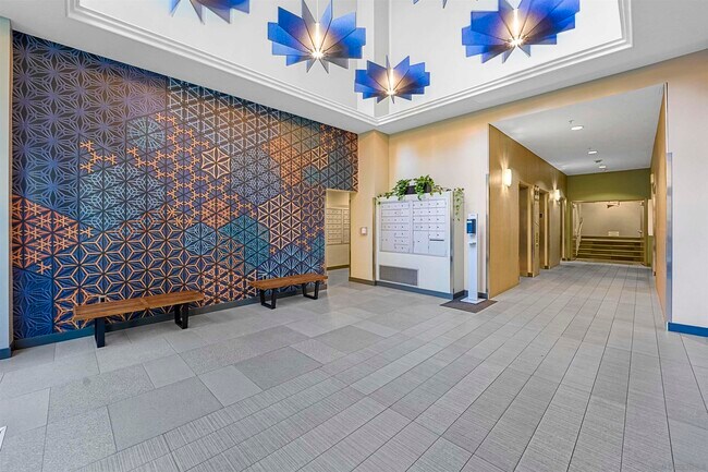 Foto del edificio - 300 W Beech St