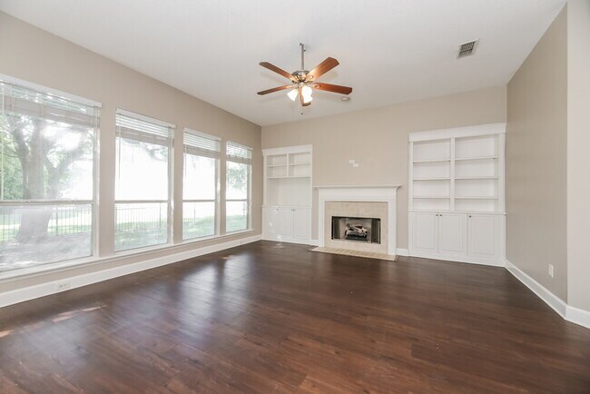 Building Photo - 10973 Hickory Trace Ln